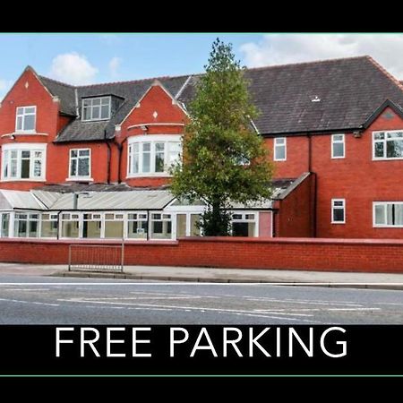 Trivelles Mayfair,Stockport Exterior foto
